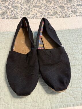 Tom Black Slip-On Canvas Flats